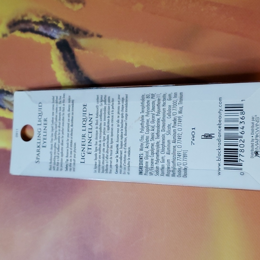 Black Radiance Sparkling Liquid Eyeliner - Picture 4 of 4